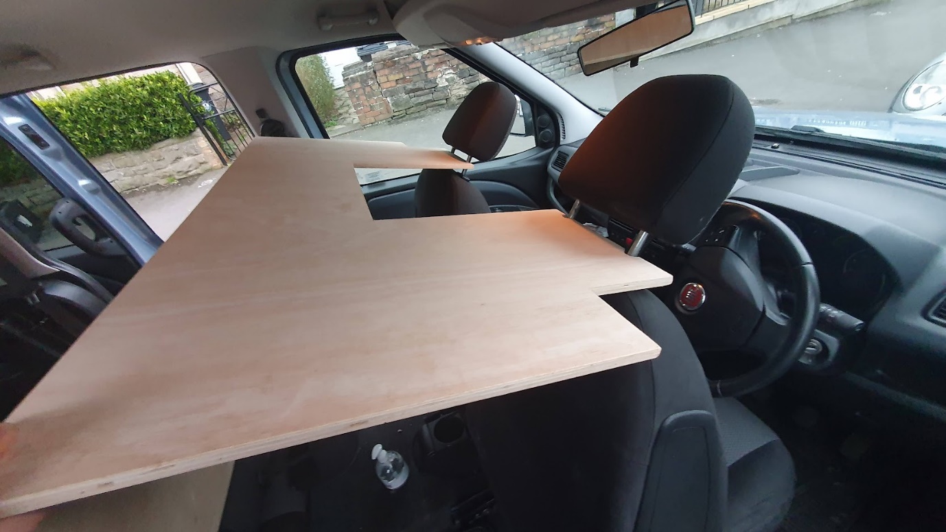 Leg board fits together with the headrest in sofa mode